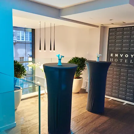 Envoy Hotel