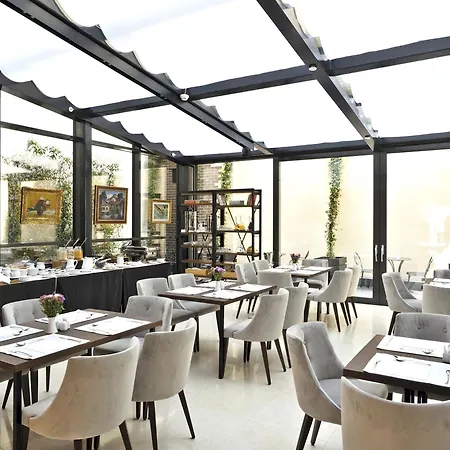 Hotel Envoy Belgrade